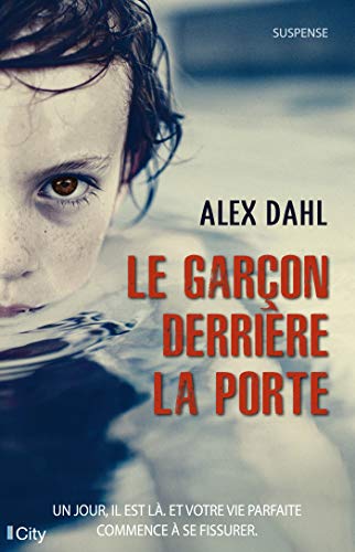 LE GARCON DERRIERE LA PORTE